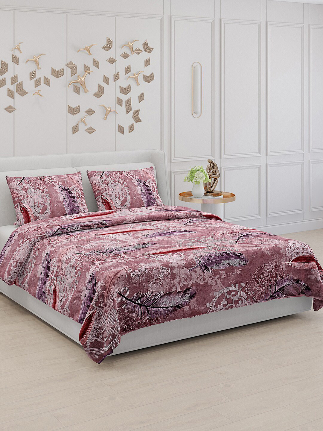 

Monte Carlo Aromatica Mauve & Purple 110 TC King Bedsheet with 2 Pillow Covers