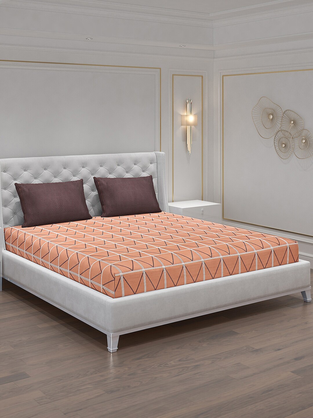 

Monte Carlo Peach-Coloured & White Geometric 130 TC King Bedsheet With 2 Pillow Covers