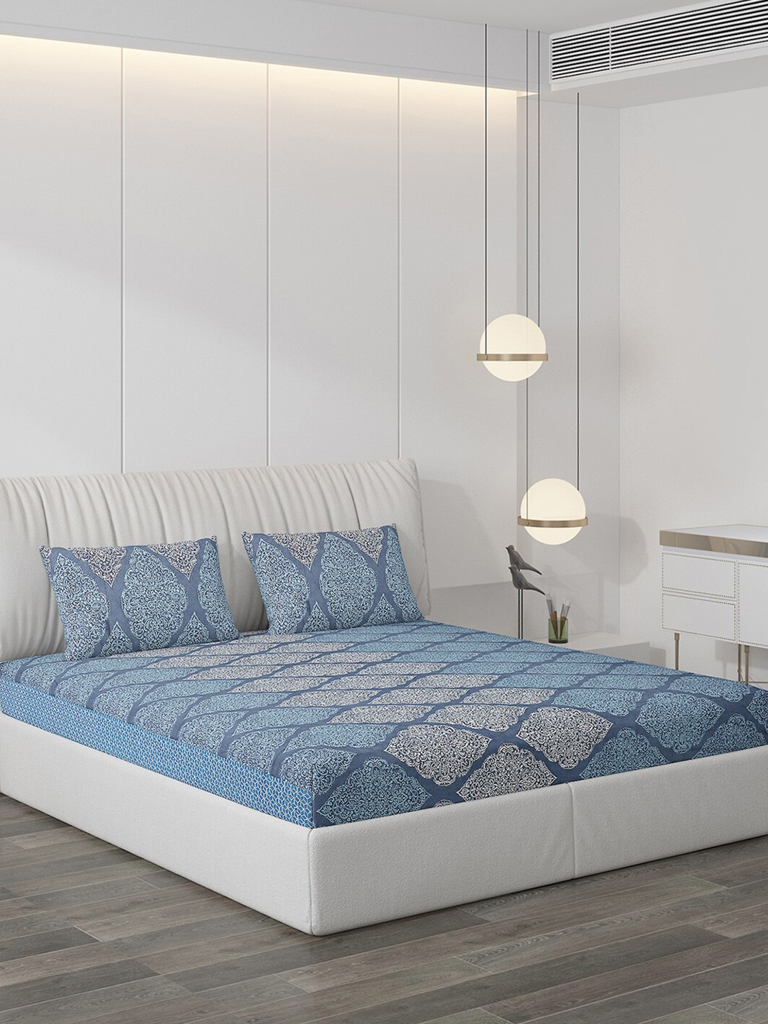 

Monte Carlo Grey & Blue Geometric 120 TC King Bedsheet with 2 Pillow Covers