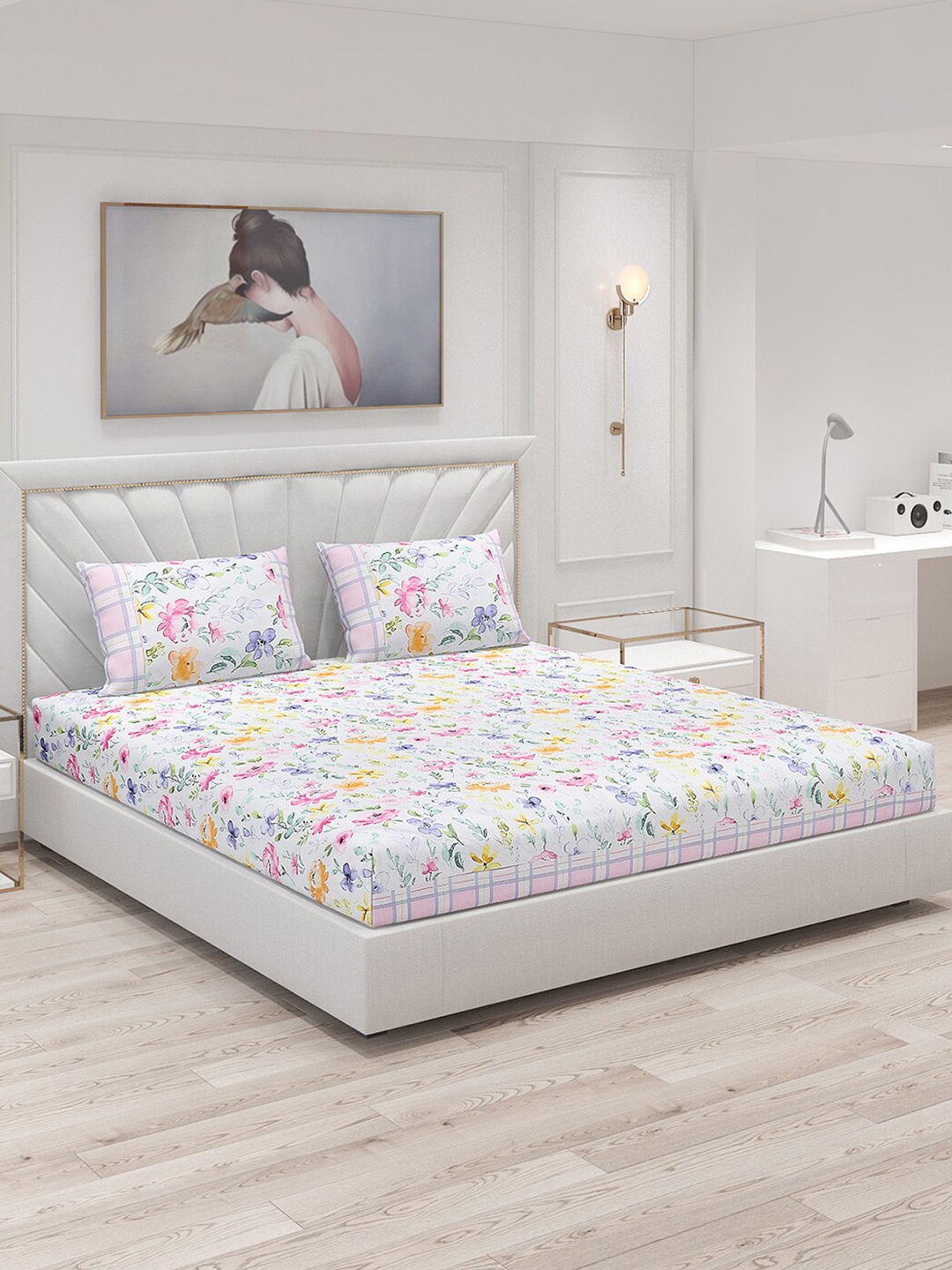 

Monte Carlo White & Blue Floral Polyester 130 TC King Bedsheet With 2 Pillow Covers