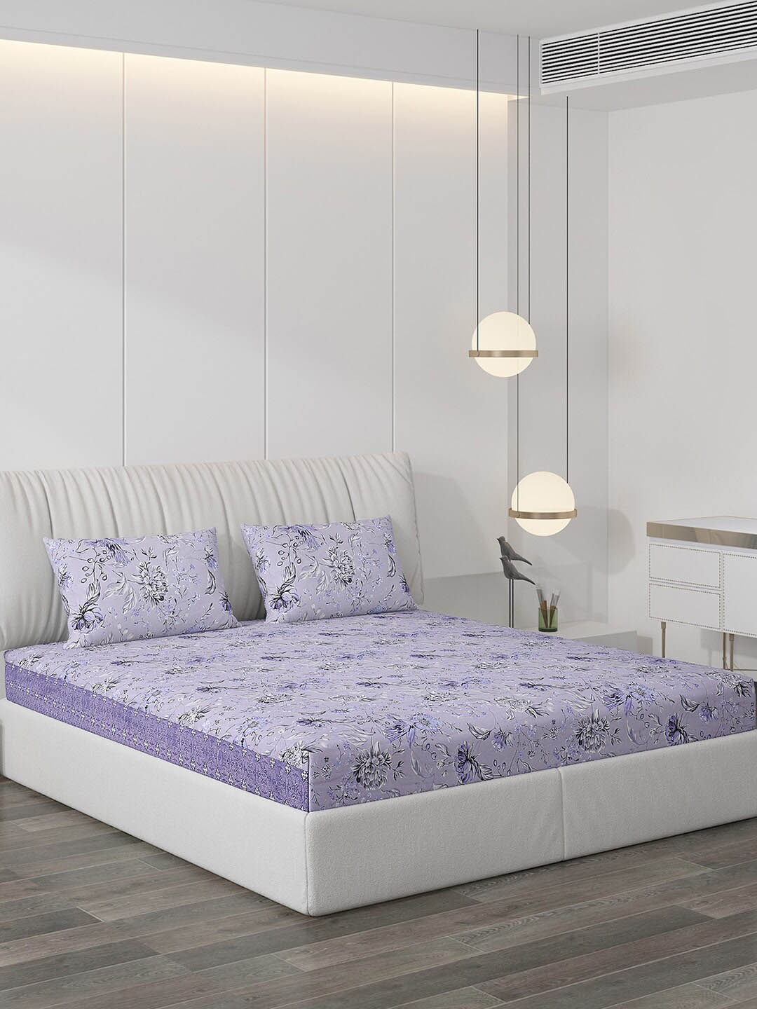 

Monte Carlo Grey & Purple Floral 120 TC King Bedsheet With 2 Pillow Covers