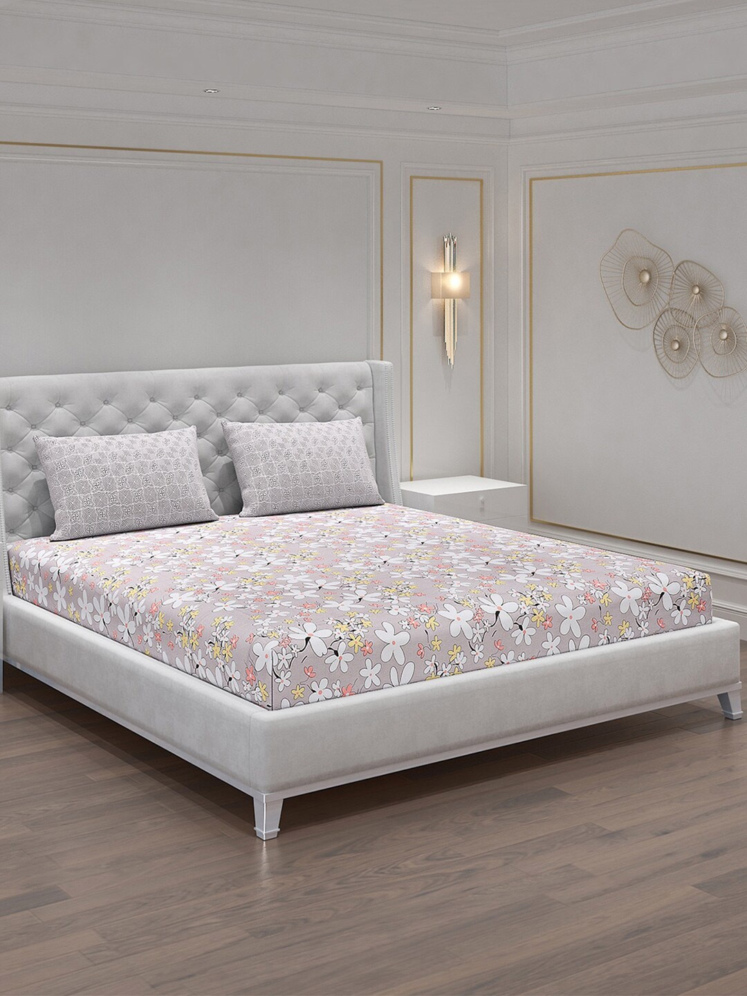 

Monte Carlo Prism Floral 120 TC King Bedsheet with 2 Pillow Covers, Grey