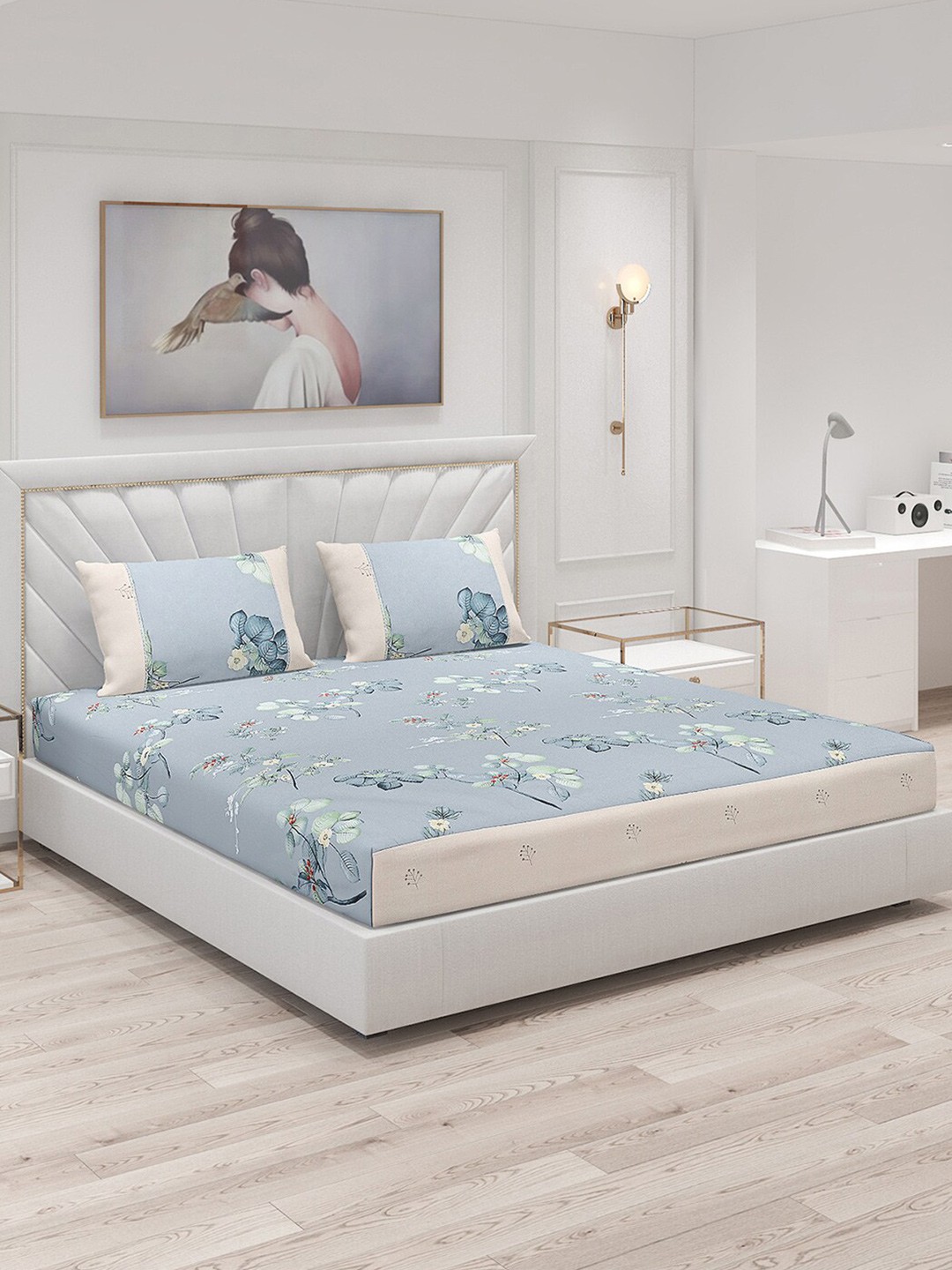 

Monte Carlo Grey & Green Floral Polyester 130 TC King Bedsheet With 2 Pillow Covers