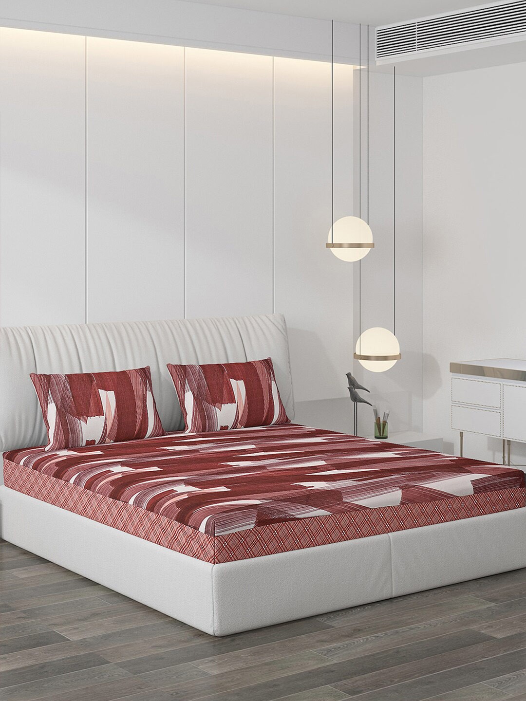 

Monte Carlo Brown & White Striped 120 TC King Bedsheet With 2 Pillow Covers