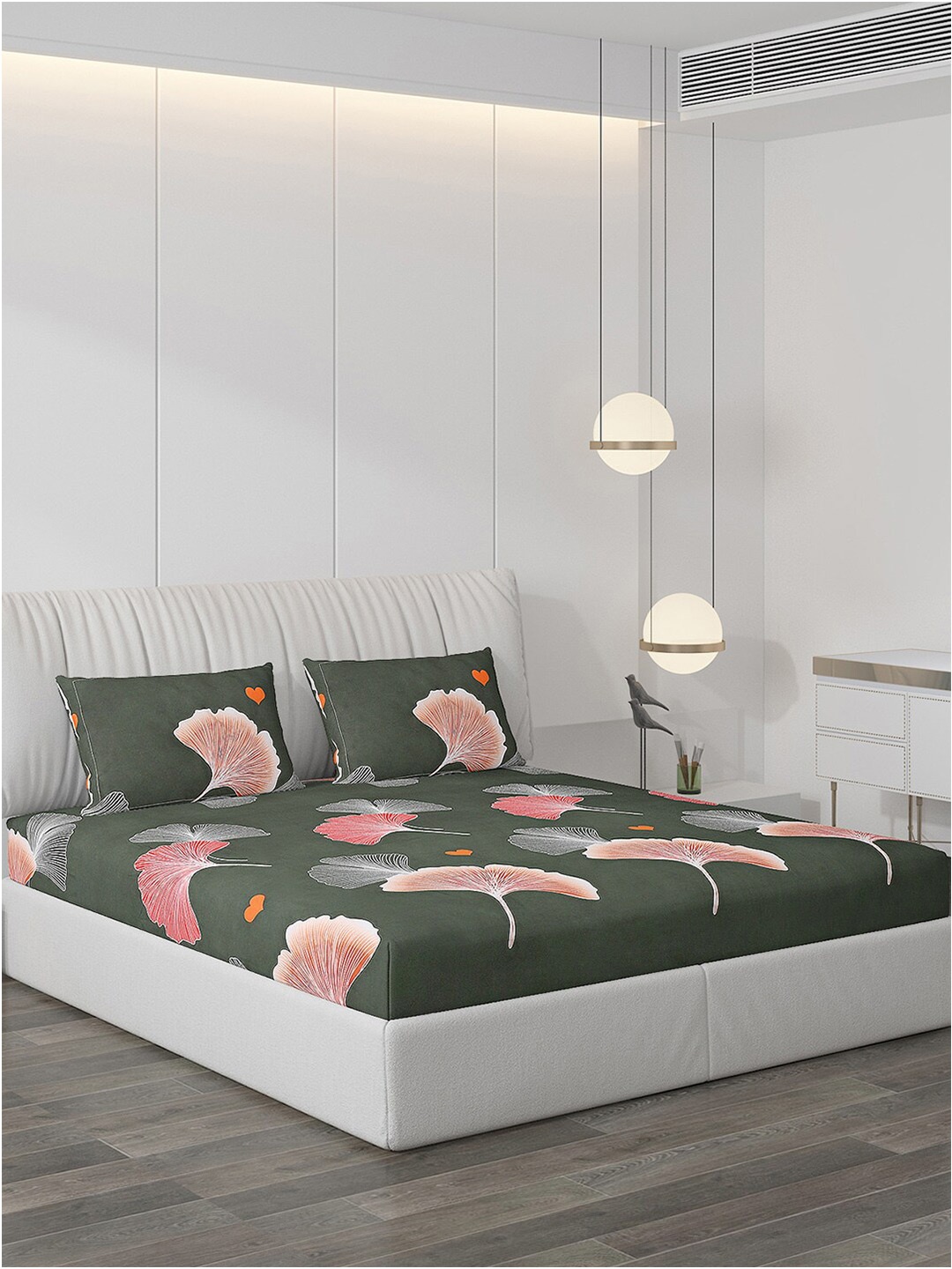 

Monte Carlo Olive Green & Pink Floral Polyester 130 TC King Bedsheet With 2 Pillow Covers