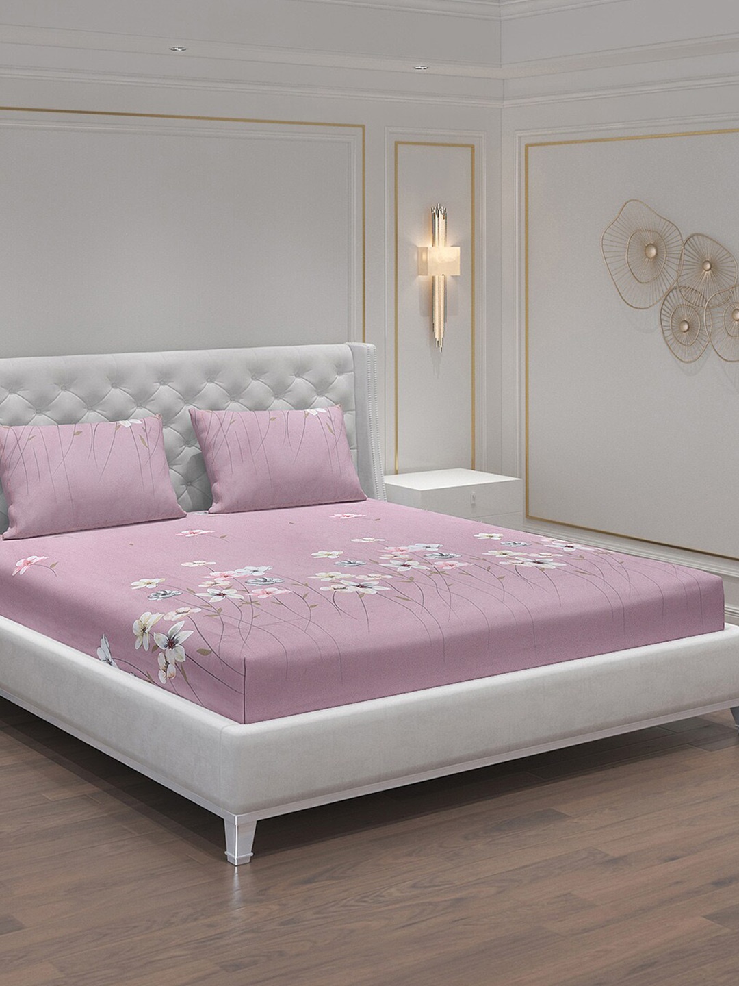 

Monte Carlo Purple & White Floral Polyester 140 TC King Bedsheet With 2 Pillow Covers