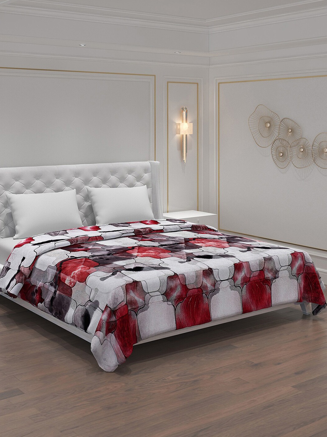 

Monte Carlo White & Red Geometric 180 GSM AC Room Double Bed Comforter