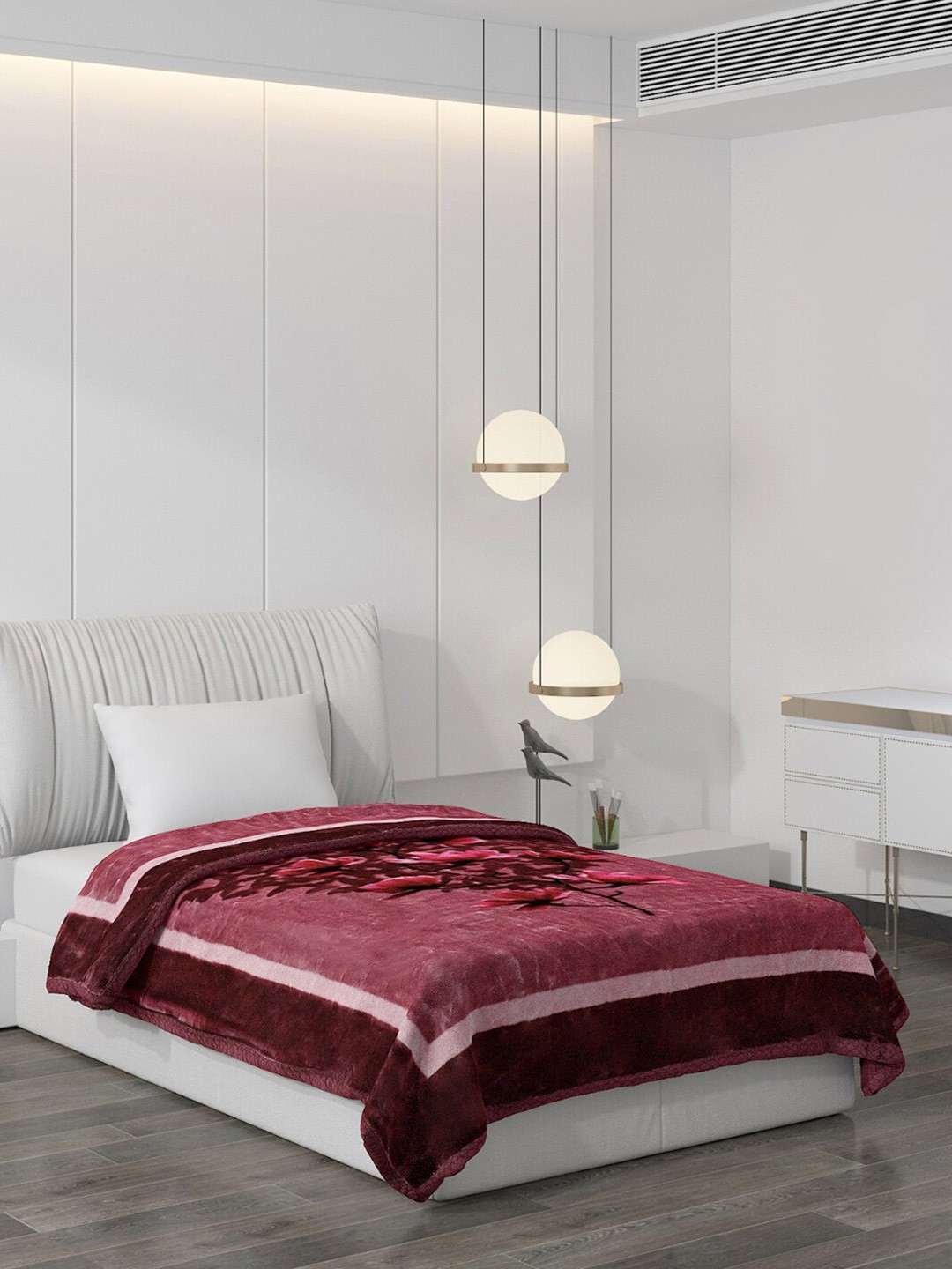 

Monte Carlo Purple & Red Ethnic Motifs Mild Winter Single Bed Blanket