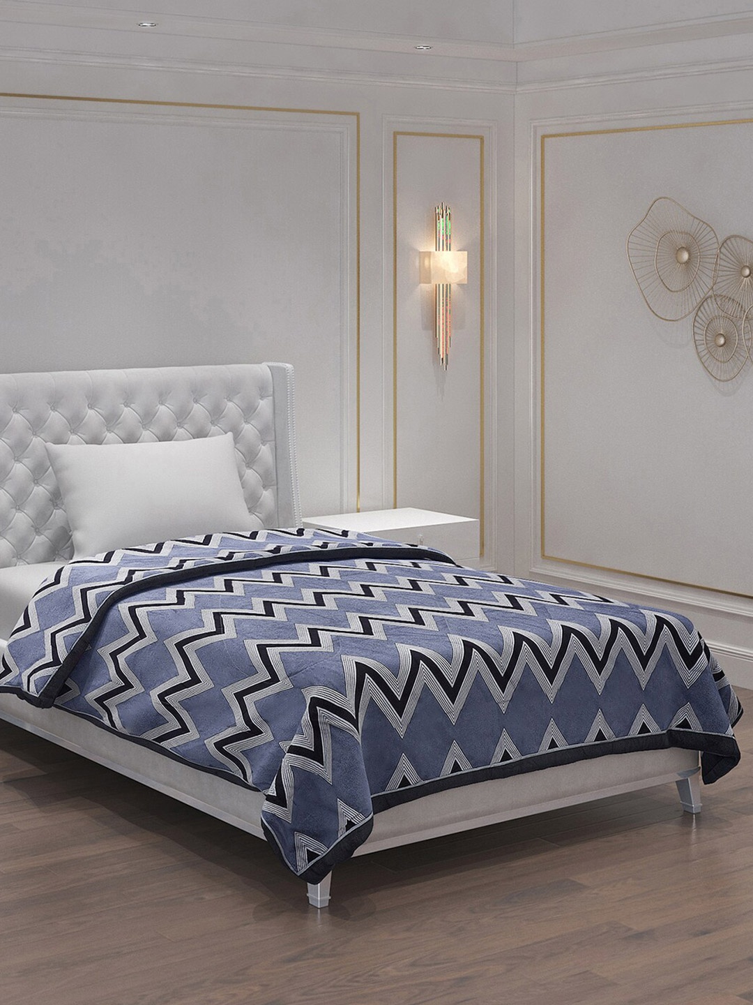 

Monte Carlo Blue & Black Geometric AC Room 120 GSM Single Bed Comforter