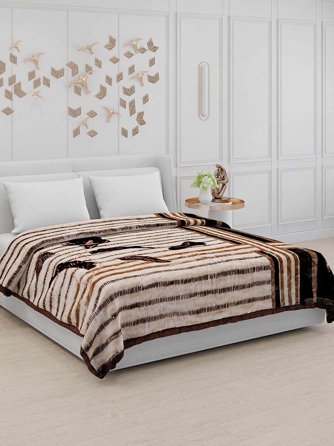 

Monte Carlo Cream-Coloured & Brown Mild Winter Double Bed Blanket