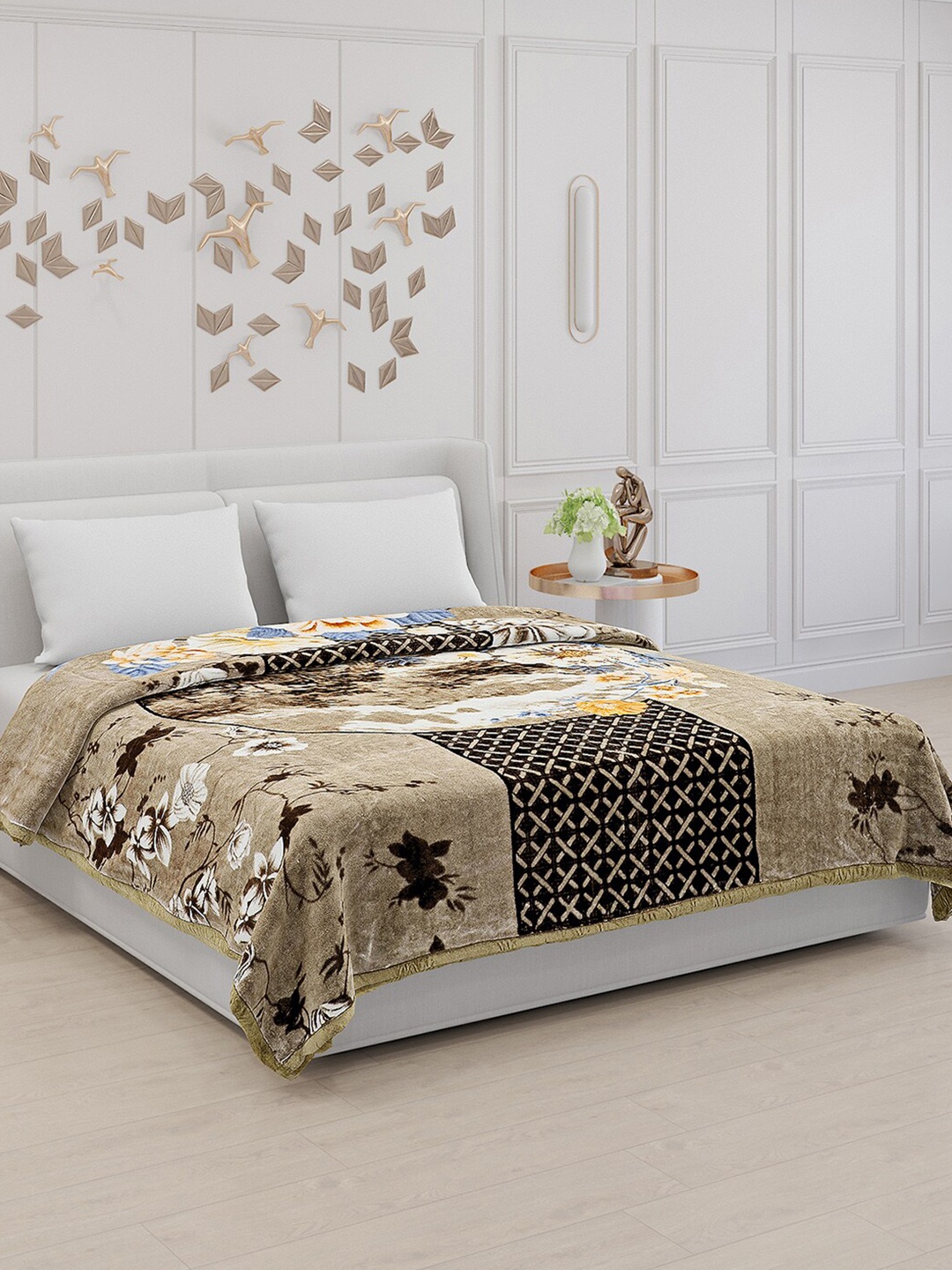 

Monte Carlo Olive Green & Orange Floral Mild Winter Double Bed Blanket