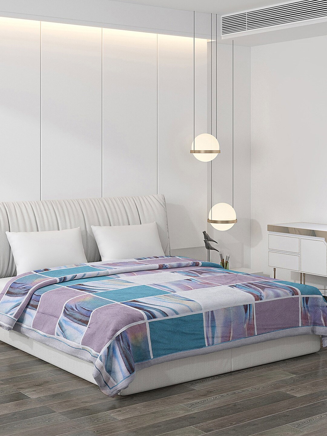 

Monte Carlo Purple & White Geometric AC Room 120 GSM Double Bed Comforter