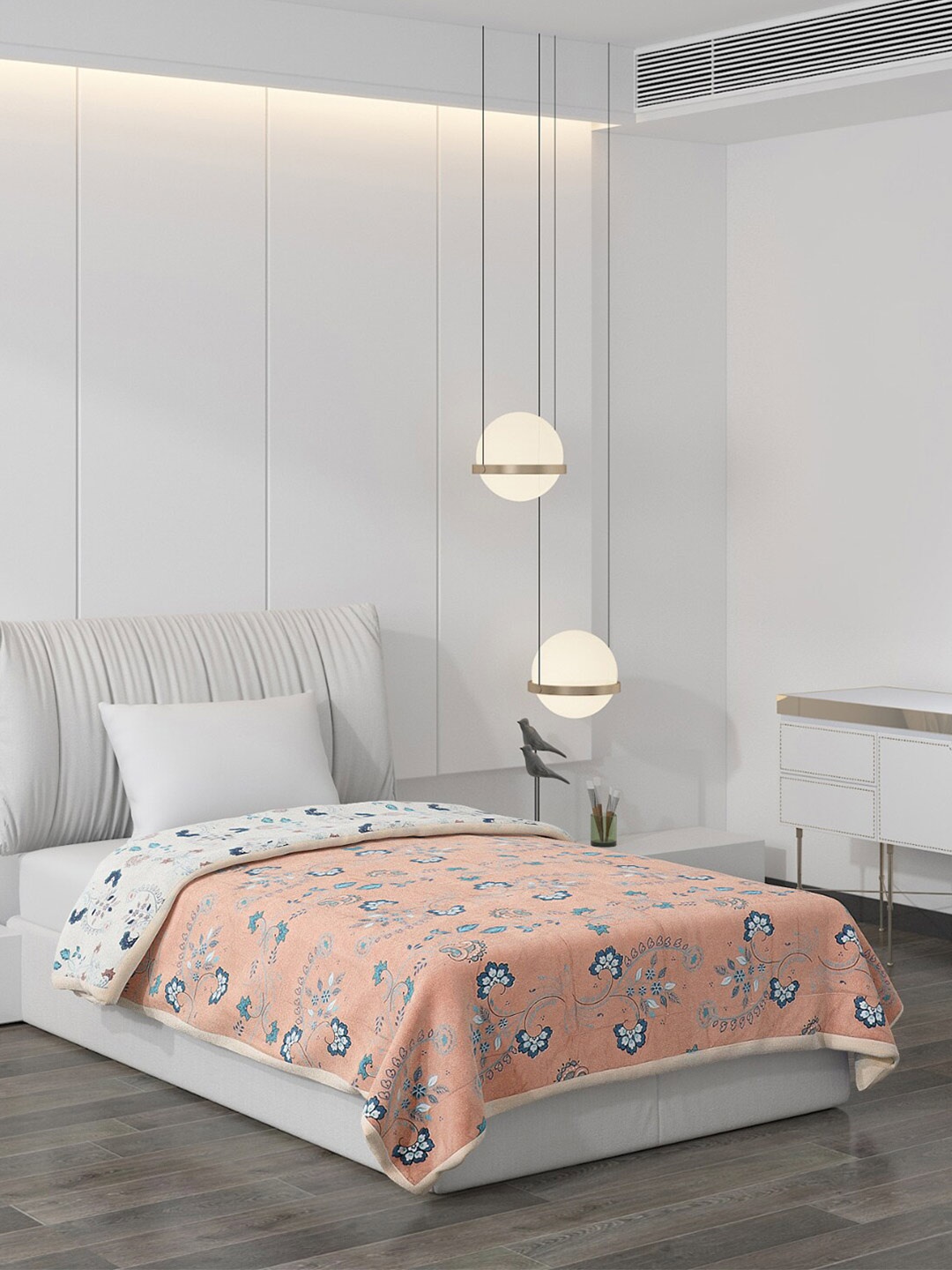 

Monte Carlo Coral & White Floral AC Room 150 GSM Single Bed Comforter