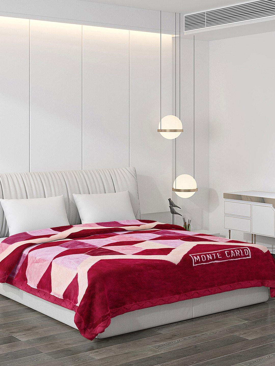 

Monte Carlo Red & White Geometric Heavy Winter 1000 GSM Single Bed Blanket