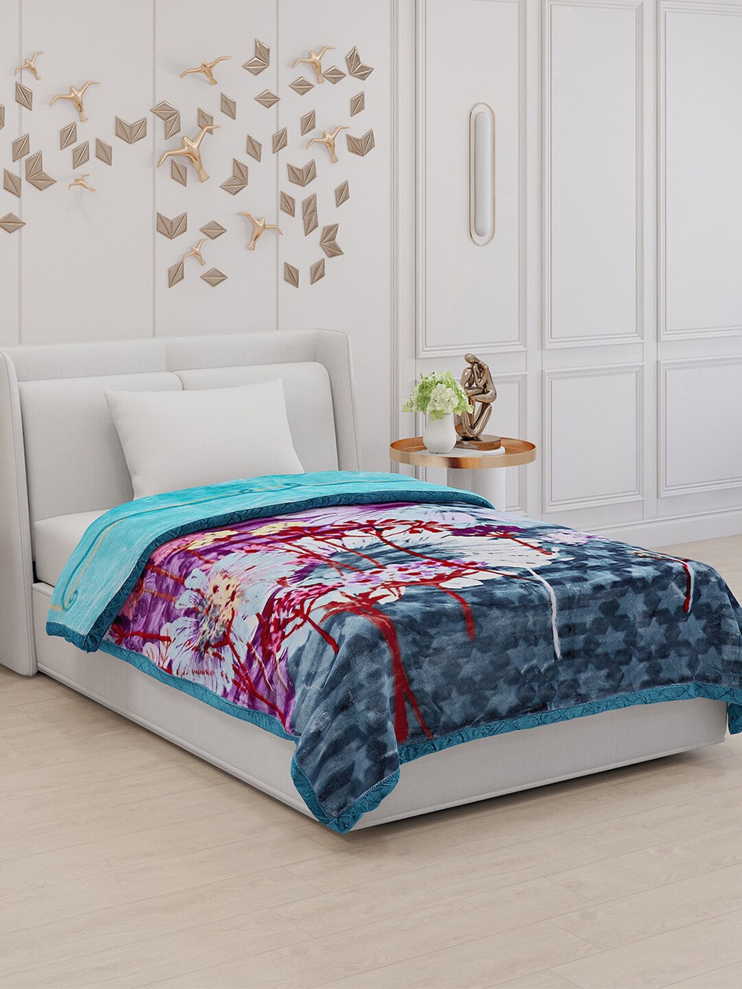 

Monte Carlo Blue & White Floral Heavy Winter Single Bed Blanket