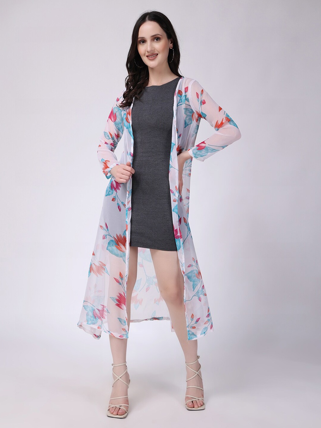 

SCORPIUS Floral Printed Longline Shrug, White