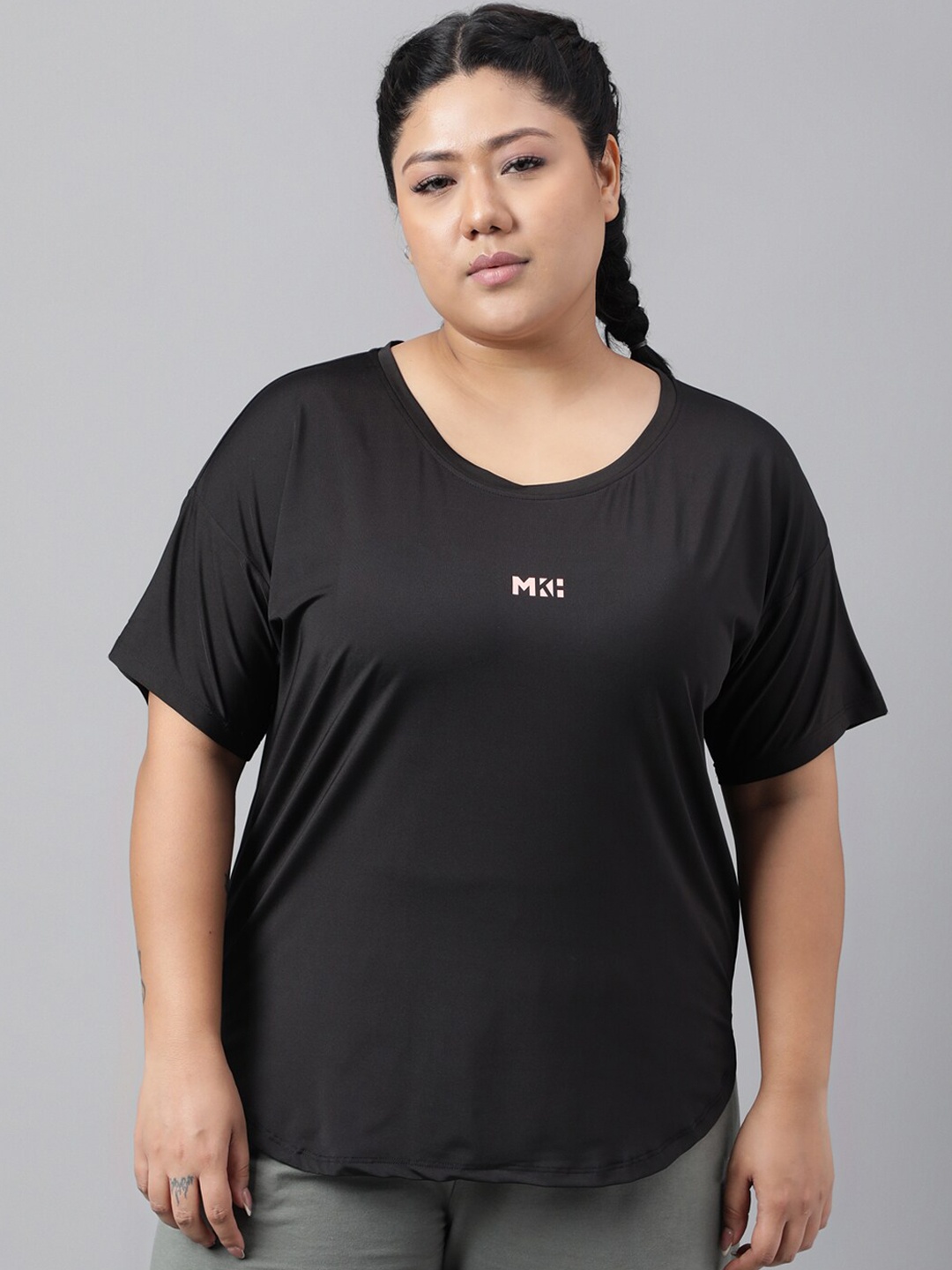 

MKH Plus Size Drop Shoulder Sleeves Dri FIT Relaxed Fit Sports T-shirt, Black