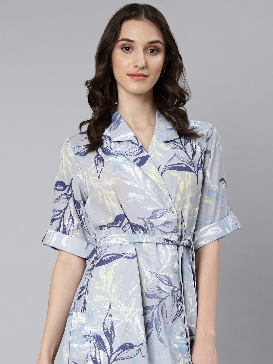 

SHOWOFF Tropical Printed Shirt Collar Tie-Ups Detail Wrap Midi Dress, Grey