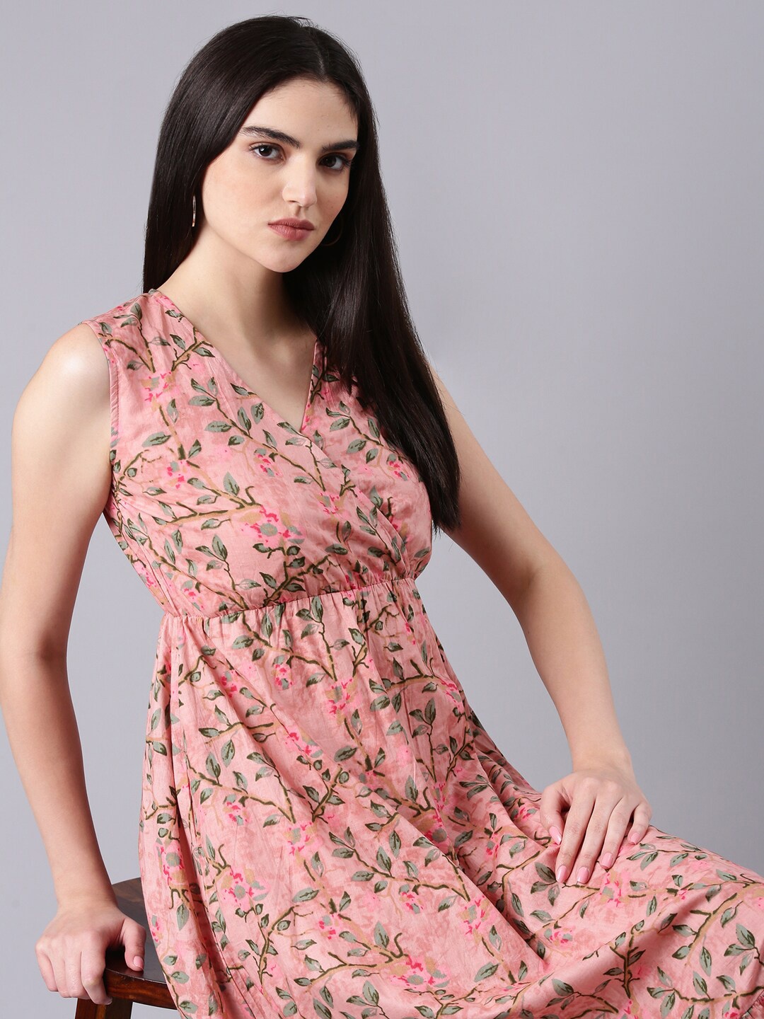 

SHOWOFF Floral Printed V Neck Gathered or Pleated Cotton Empire Midi Dress, Pink
