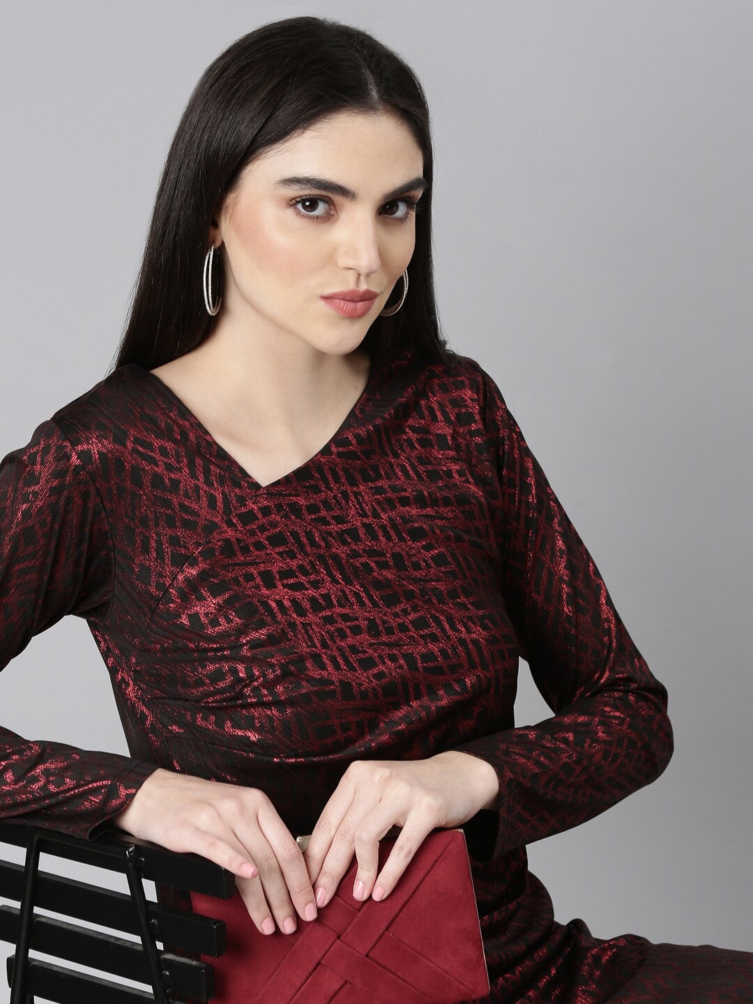 

SHOWOFF Geometric Printed Asymmetric Neck Long Sleeves Ruched Maxi Dress, Red