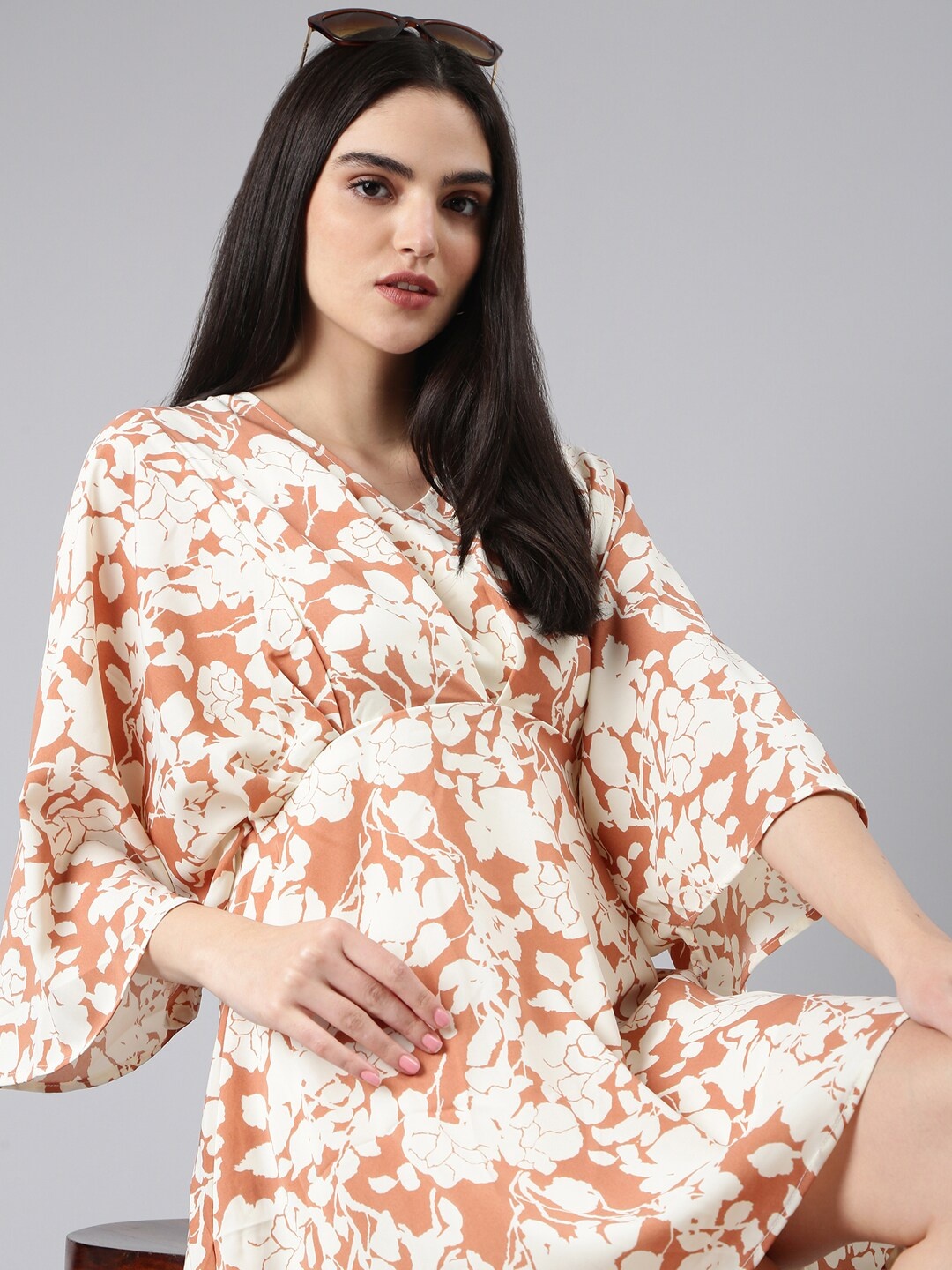 

SHOWOFF Floral Printed V-Neck Flared Sleeve Kaftan Dress, Rust