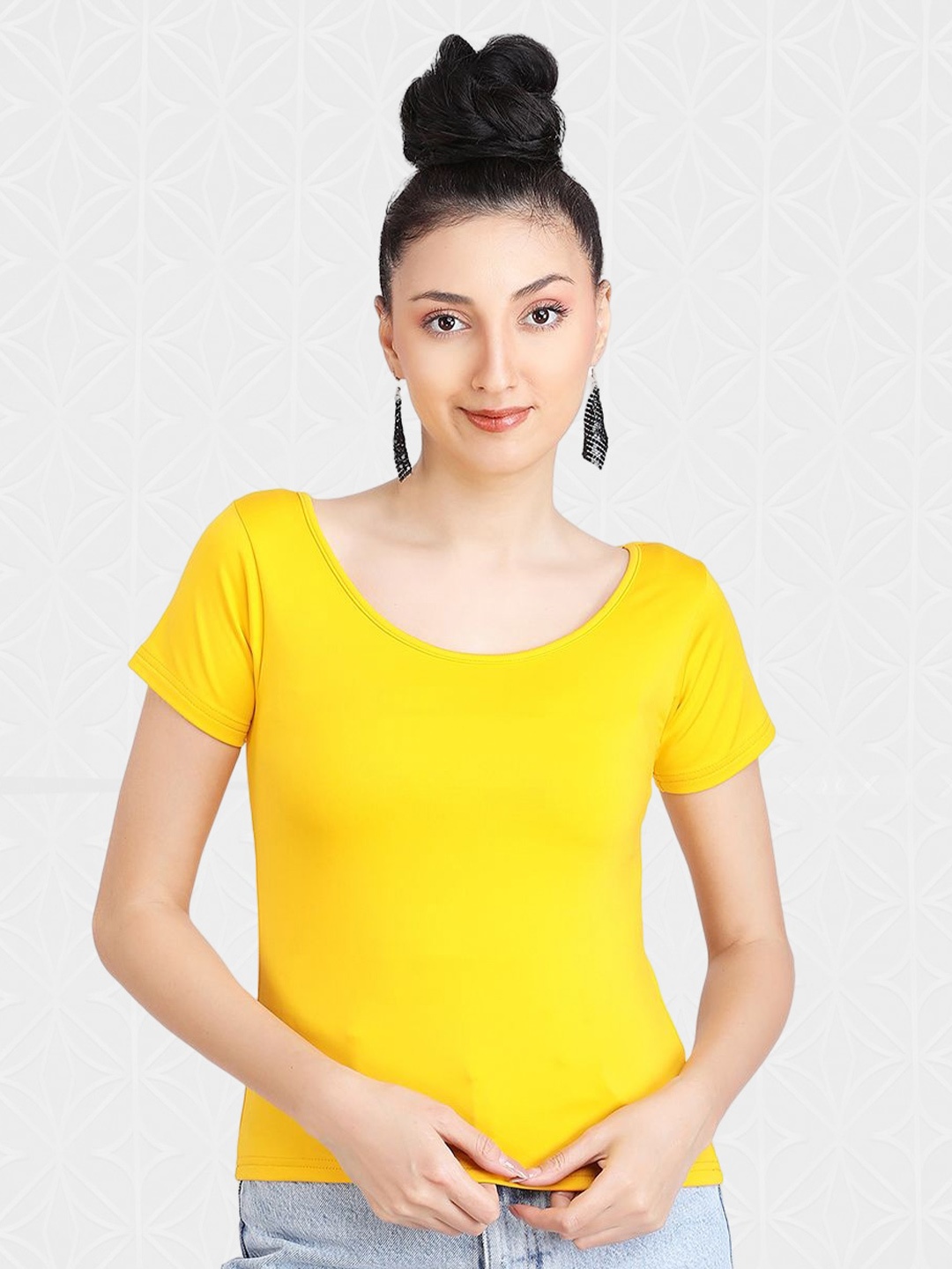 

Designer Bugs Regular Fit Scoop Neck Short Sleeves T-Shirt, Yellow