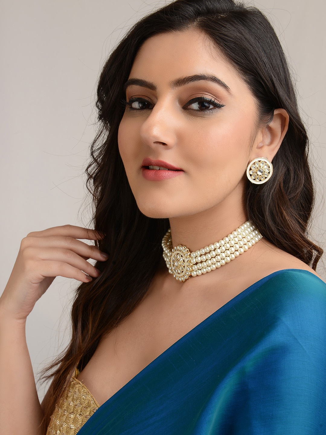 

LAIDA Gold-Plated Stone-Studded & Artificial Beaded Jewellery Set, Off white