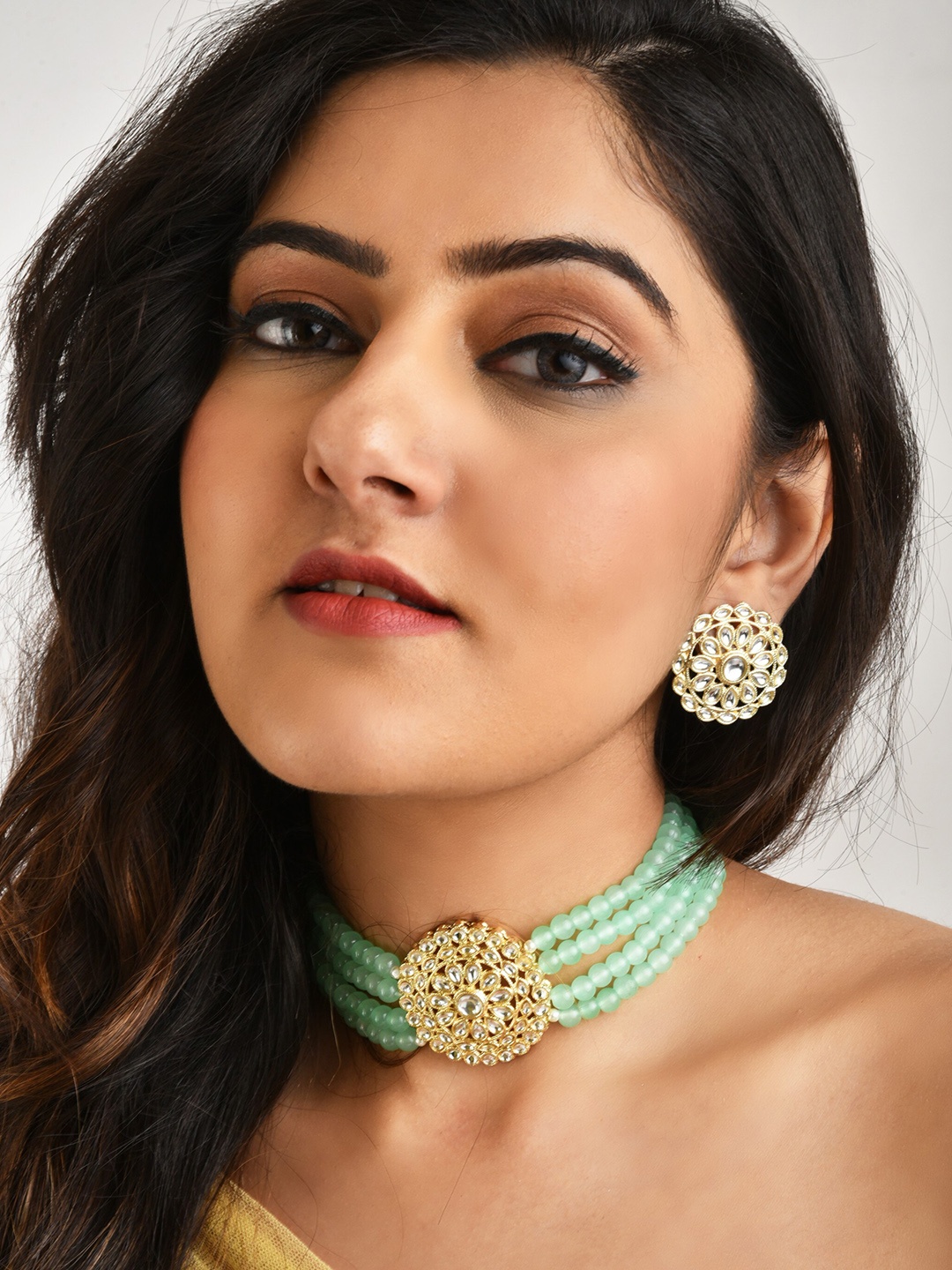 

LAIDA Gold-Plated Stone Studded & Beaded Jewellery Set