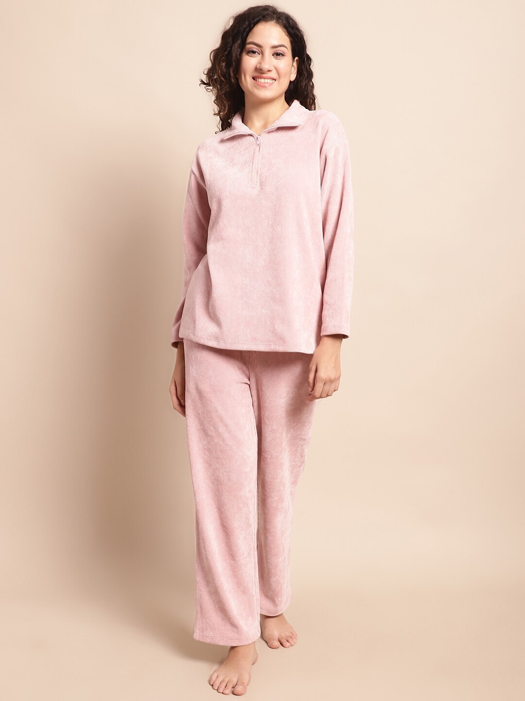 

Kanvin Velvet T-Shirt And Pyjama Night Suit, Pink