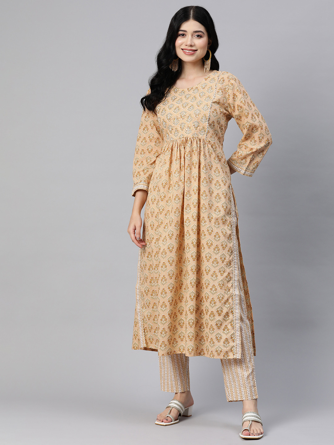 

Readiprint Fashions Floral Printed Pleated Gotta Patti Pure Cotton Kurta with Trousers, Peach