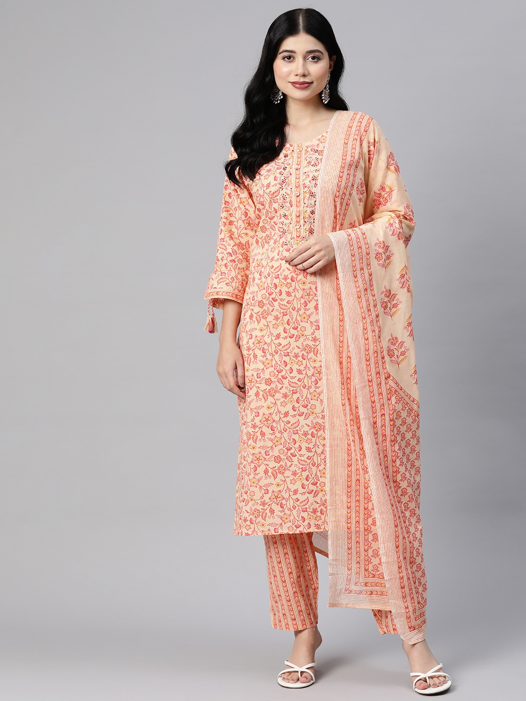 

Readiprint Fashions Women Floral Printed Regular Beads and Stones Cotton Kurta Set, Peach