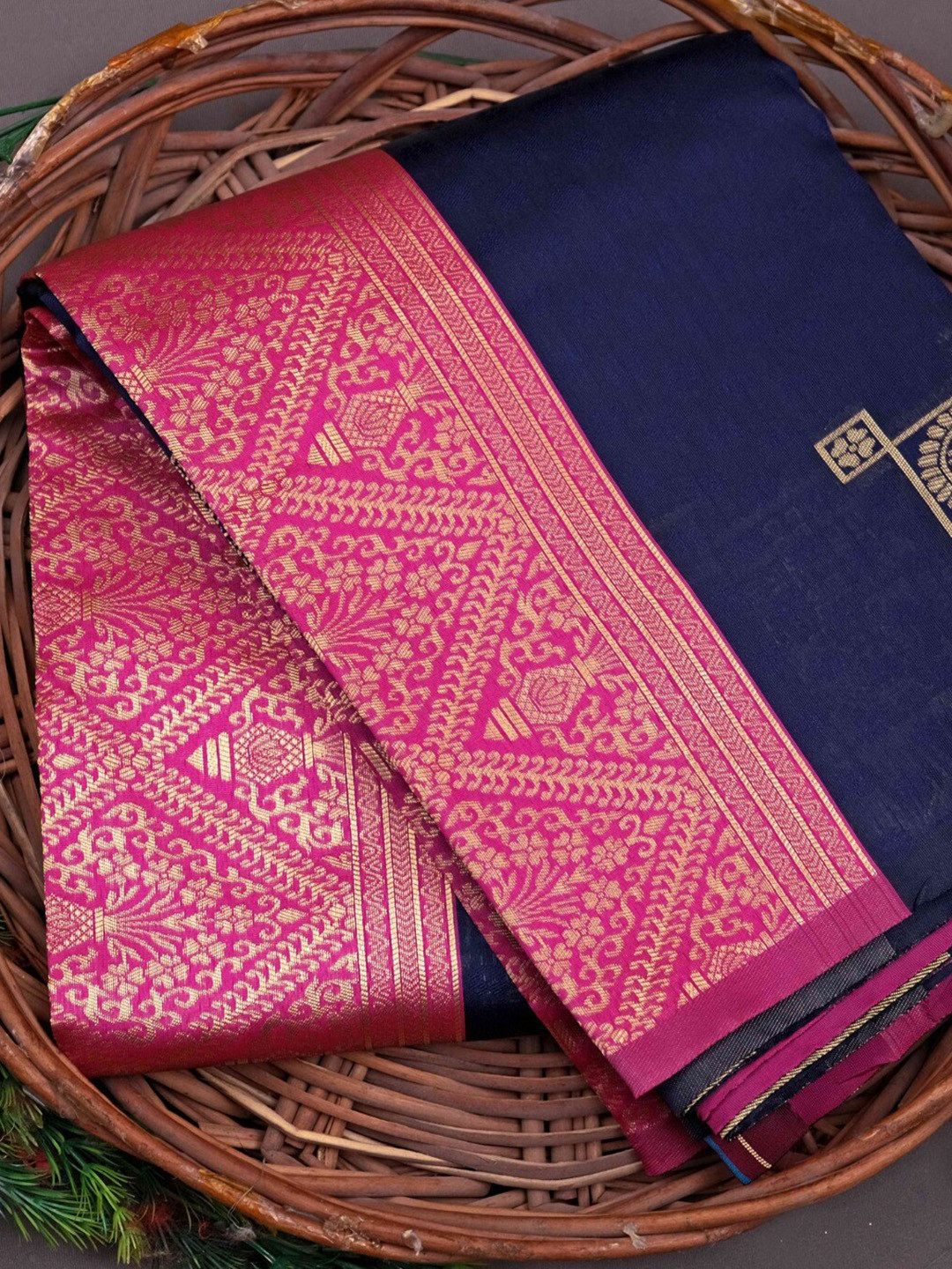 

MORLY Woven Design Zari Kanjeevaram Saree, Navy blue