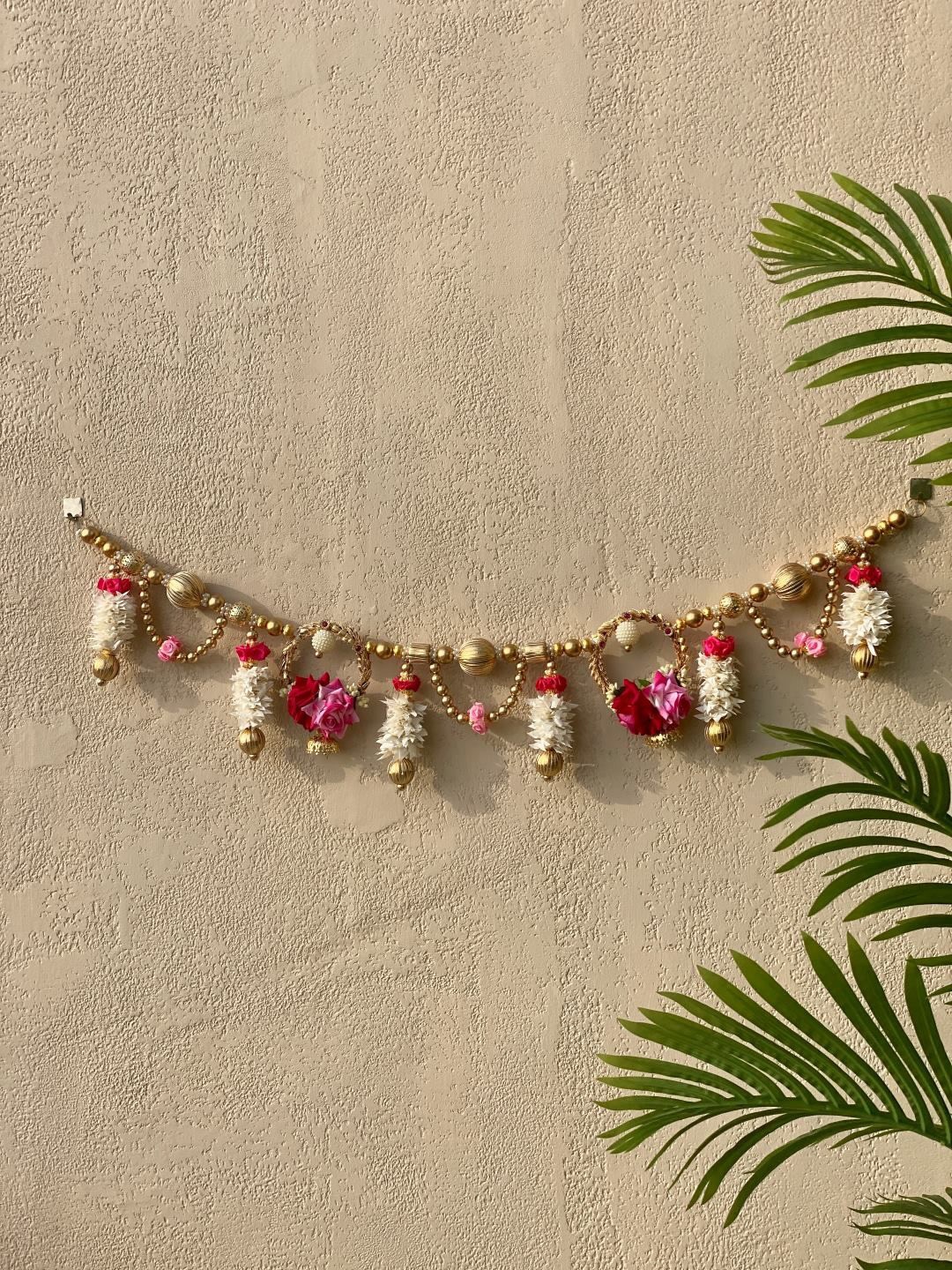 

Mason Home White & Pink Artificial Flower Toran