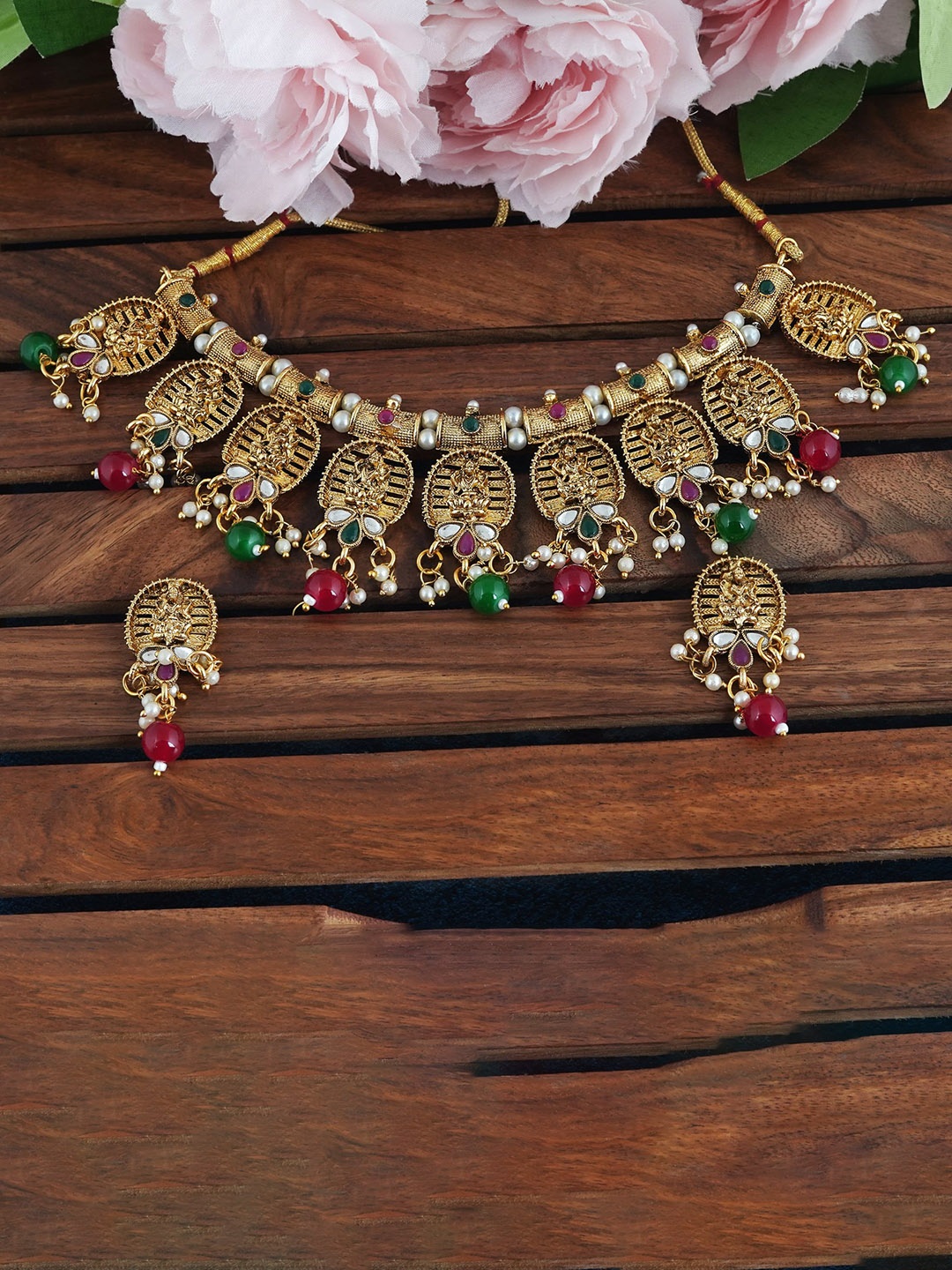 

MANSIYAORANGE Gold-Plated Kundan-Studded & Beaded Temple Jewellery Set