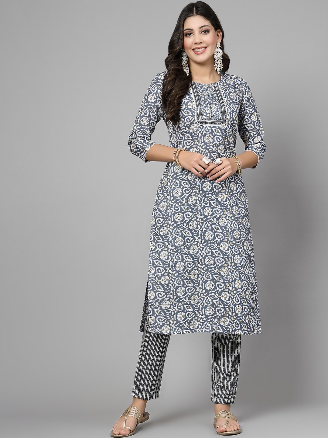

KALINI Ethnic Motifs Printed Regular Pure Cotton Kurta with Trousers, Grey
