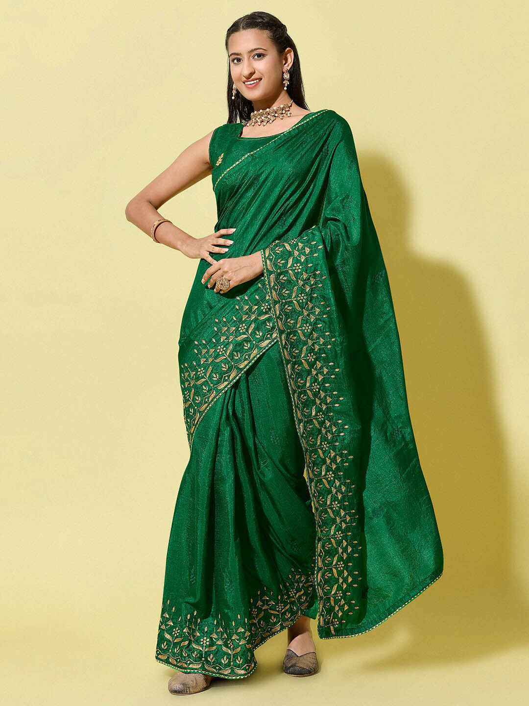 

Mitera Green & Gold-Toned Embroidered Silk Cotton Saree