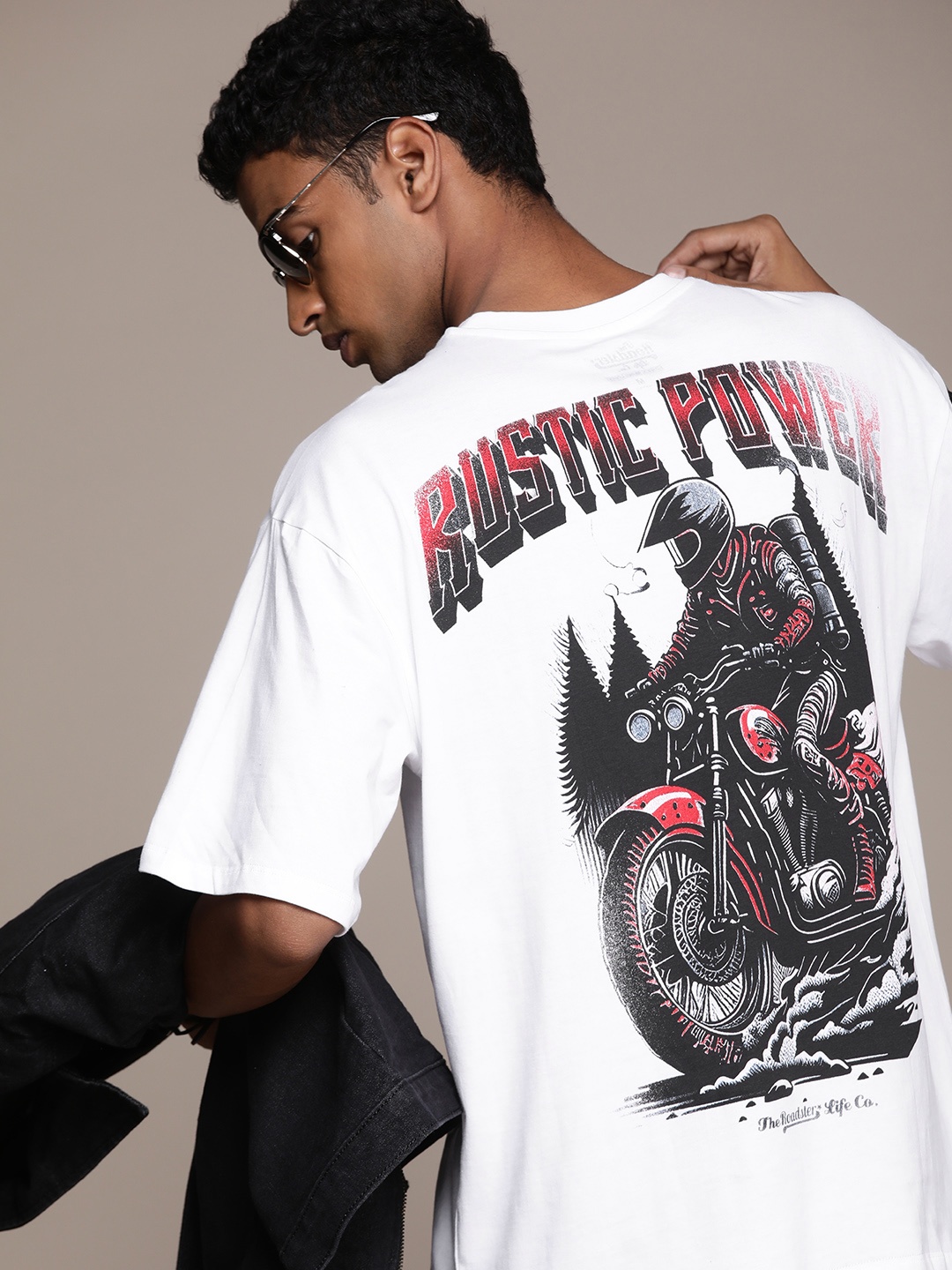 

Roadster Men Graphic Printed Drop-Shoulder Sleeves Pure Cotton T-shirt, White