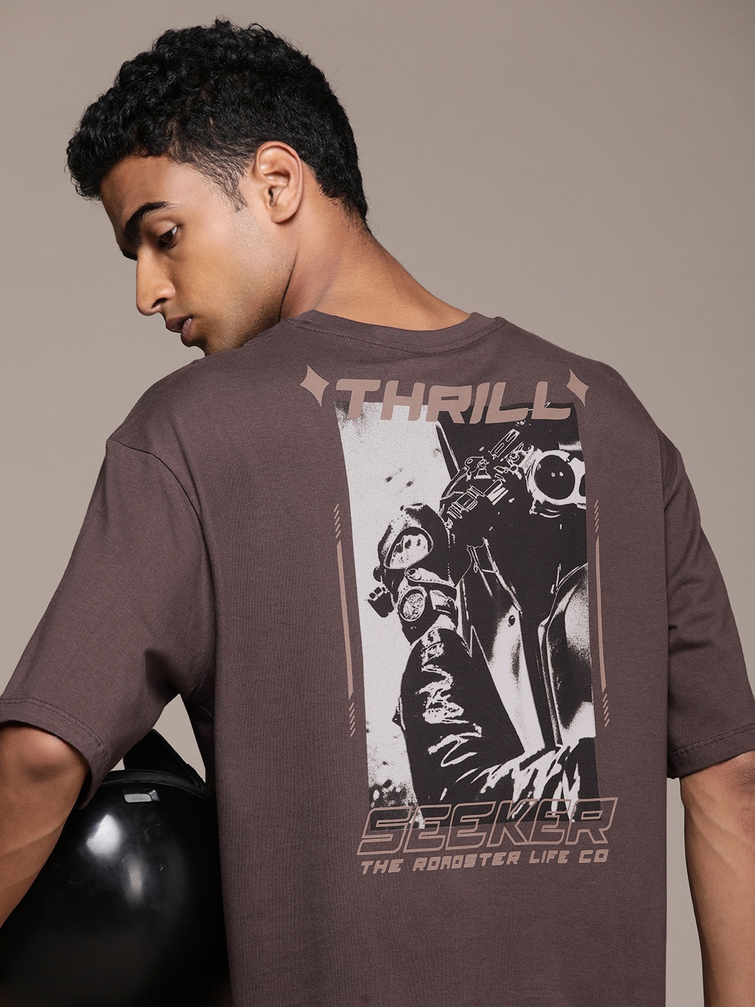 

Roadster Men Graphic Printed Drop-Shoulder Sleeves Pure Cotton T-shirt, Brown