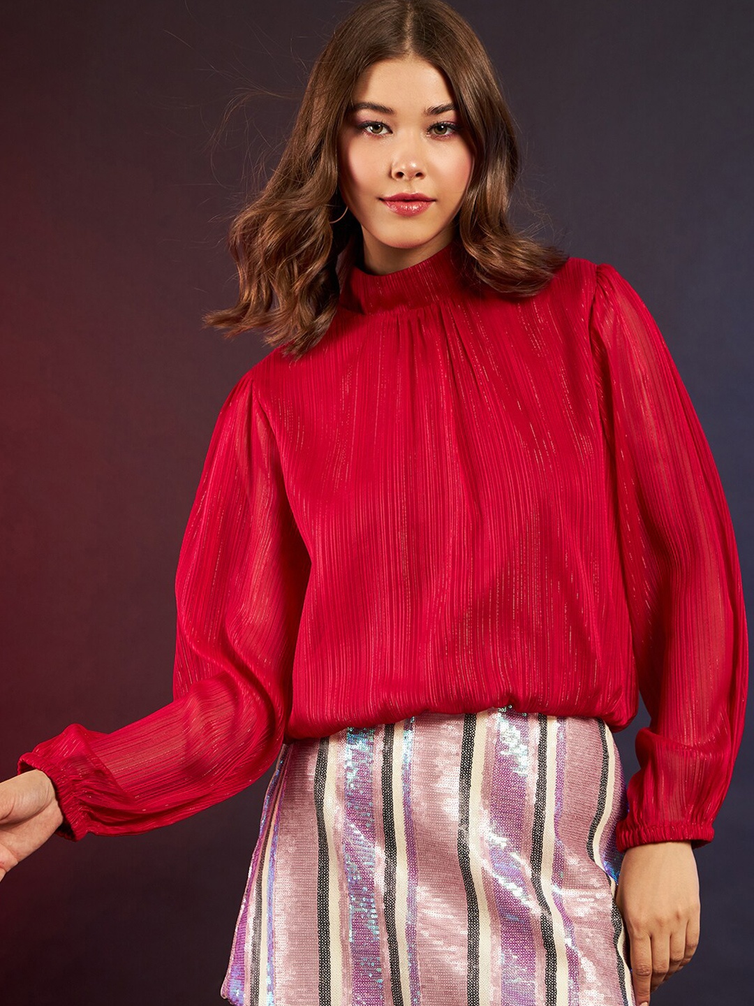 

DressBerry Red Striped Mock Neck Puff Sleeves Blouson Top