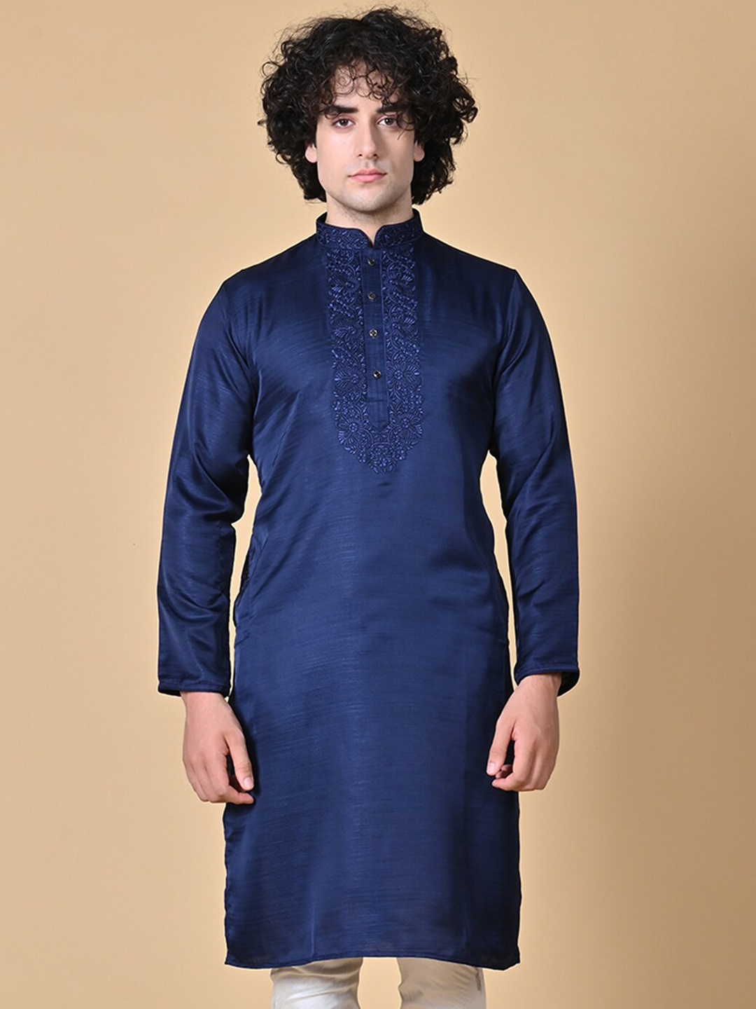 

MAAHI FABS Mandarin Collar Thread Work Jacquard Kurta, Navy blue