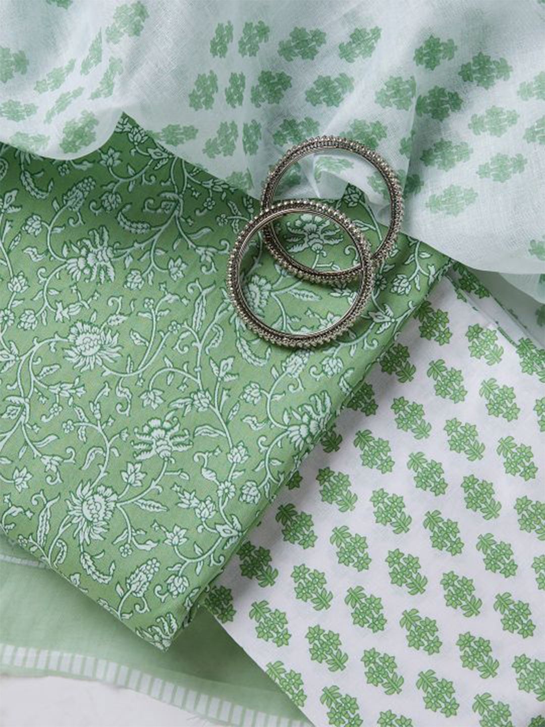 

SALWAR STUDIO Floral Printed Pure Cotton Unstitched Dress Material, Green