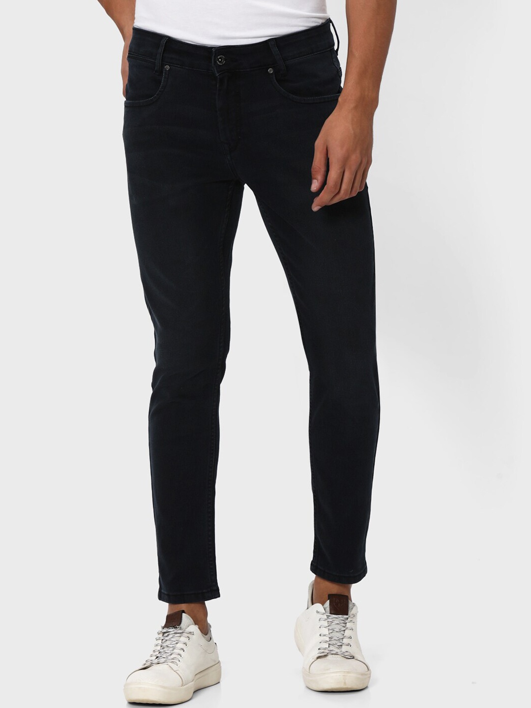 

Mufti Men Tapered Fit Stretchable Clean Look Jeans, Black