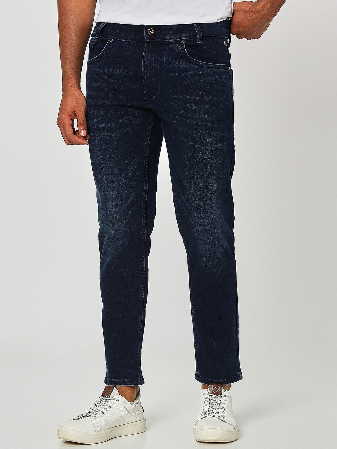 Mufti Men Tapered Fit Light Fade Stretchable Clean Look Jeans, Navy blue
