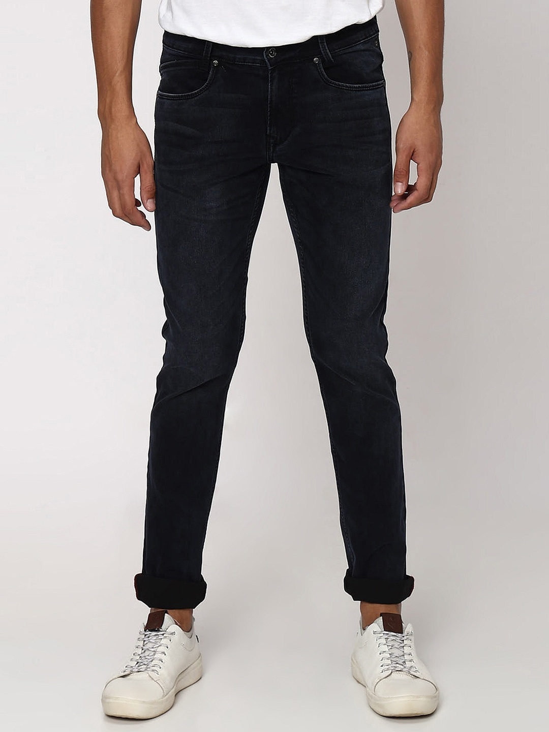 Mufti Men Slim Fit Light Fade Clean Look Stretchable Jeans, Black