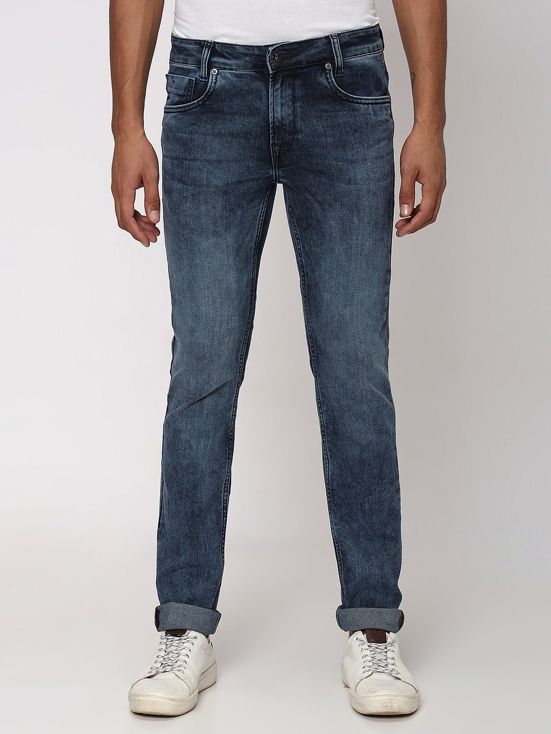 

Mufti Men Slim Fit Heavy Fade Stretchable Clean Look Jeans, Blue