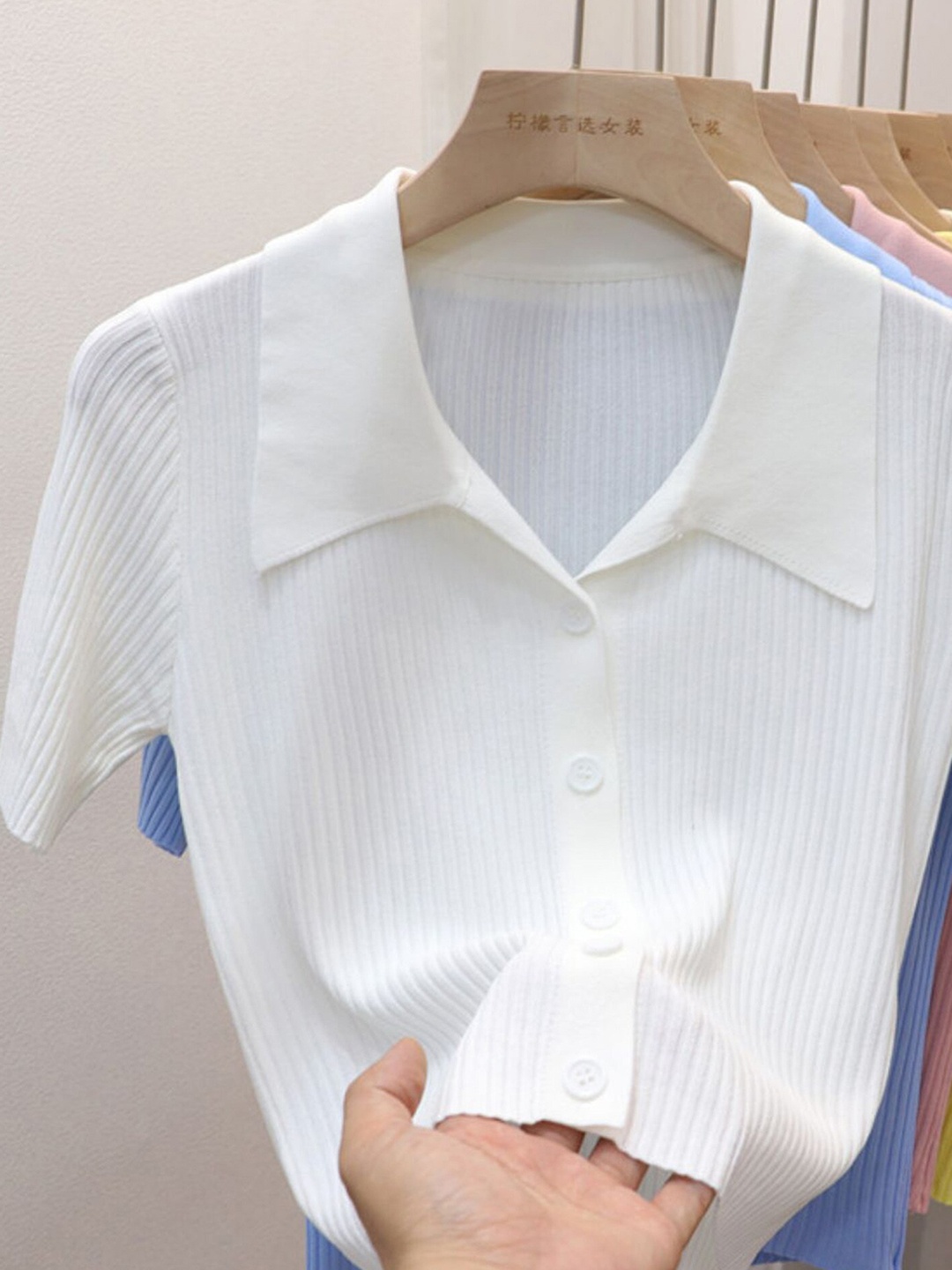 

LULU & SKY Ribbed Shirt Collar Crop Top, White