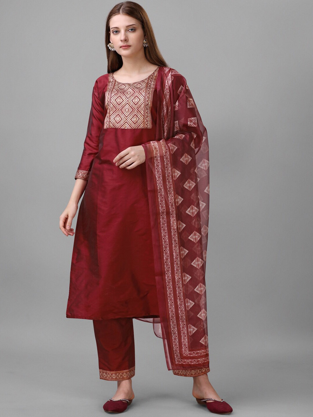 

Sun Fashion And Lifestyle Yoke Design Ethnic Motifs Straight Kurta & Trousers With Dupatta, Red