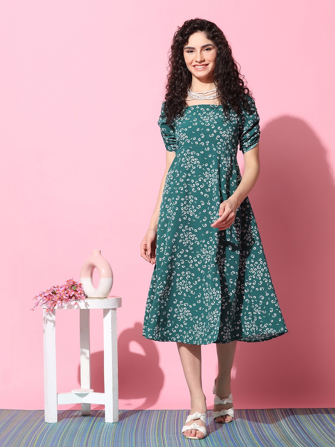 

FASHION DREAM Floral Printed Crepe Fit & Flare Midi Dress, Green