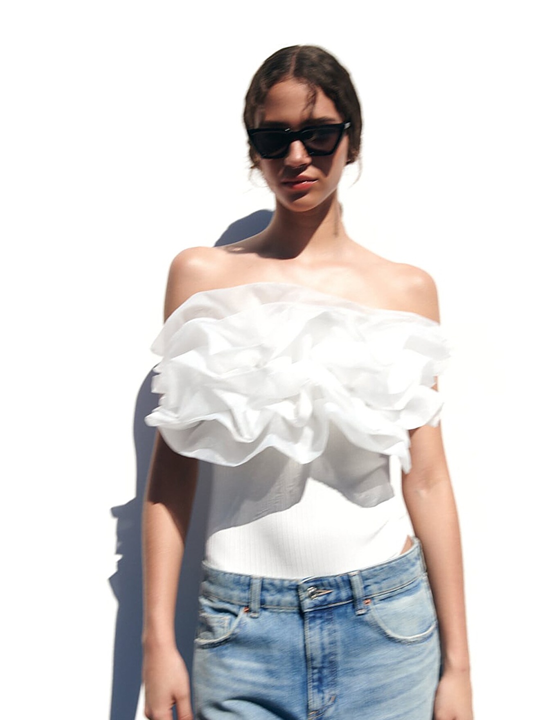 

LULU & SKY Strapless Off-Shoulder Ruffles Top, White