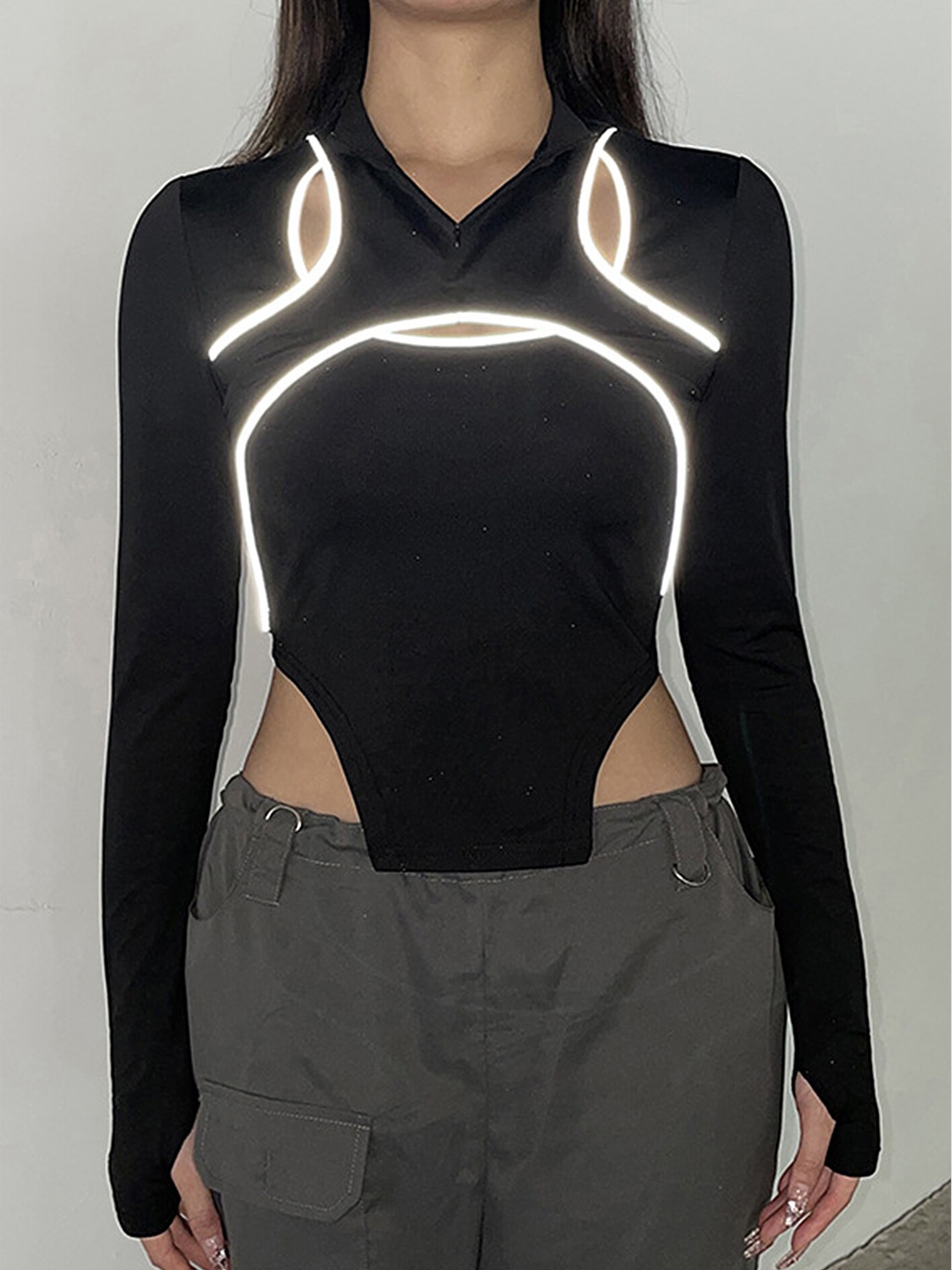 

LULU & SKY Black Crop Top